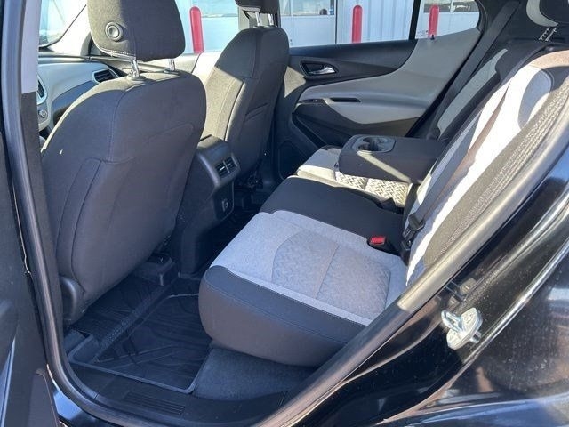 Chevrolet Equinox LS AWD 2022