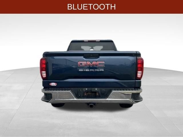 GMC Sierra 1500 Base Crew Cab 4WD 2021