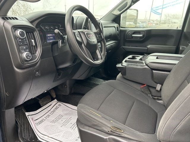 GMC Sierra 1500 Base Crew Cab 4WD 2021