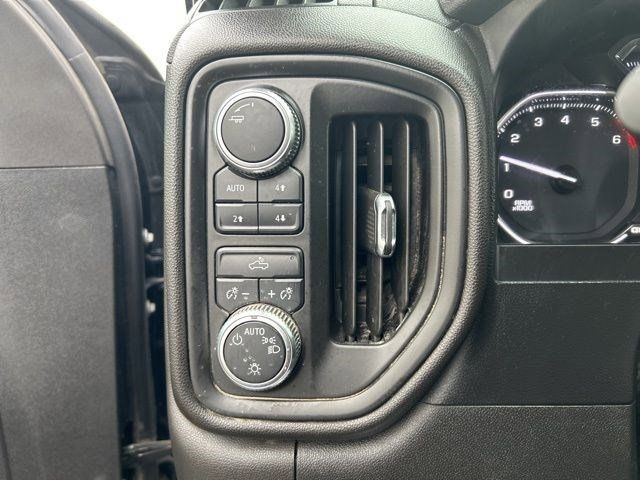 GMC Sierra 1500 Base Crew Cab 4WD 2021