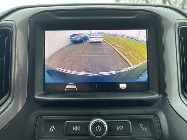 GMC Sierra 1500 Base Crew Cab 4WD 2021