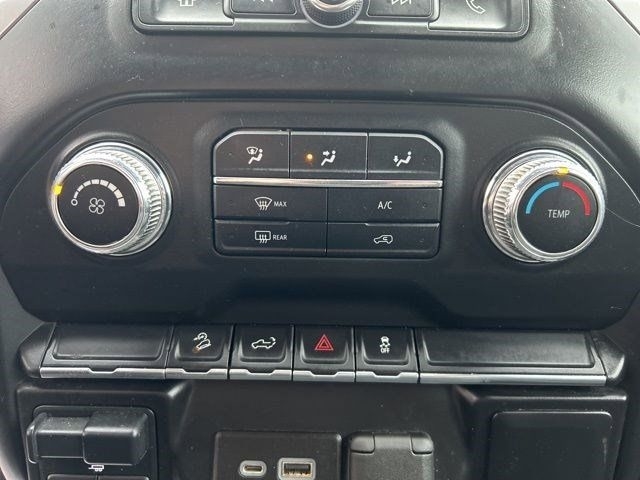 GMC Sierra 1500 Base Crew Cab 4WD 2021