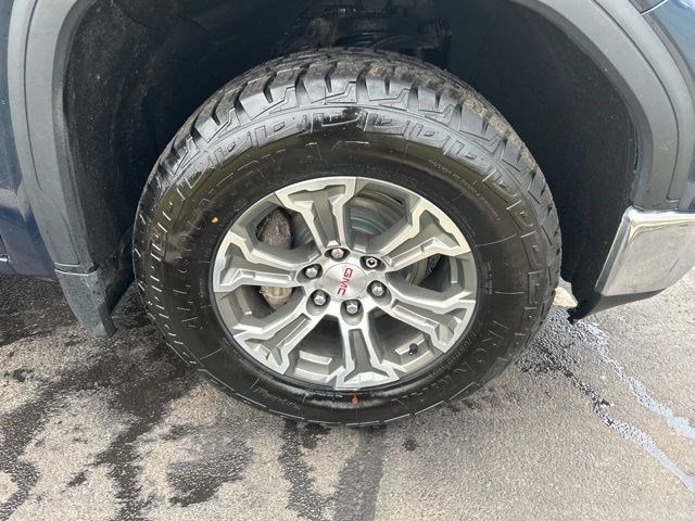 GMC Sierra 1500 Base Crew Cab 4WD 2021