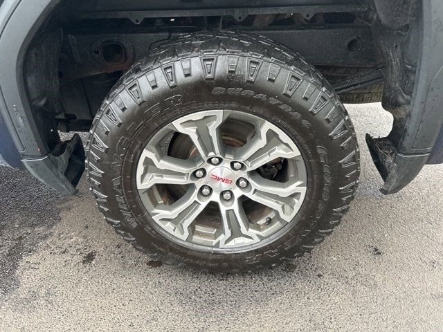 GMC Sierra 1500 Base Crew Cab 4WD 2021