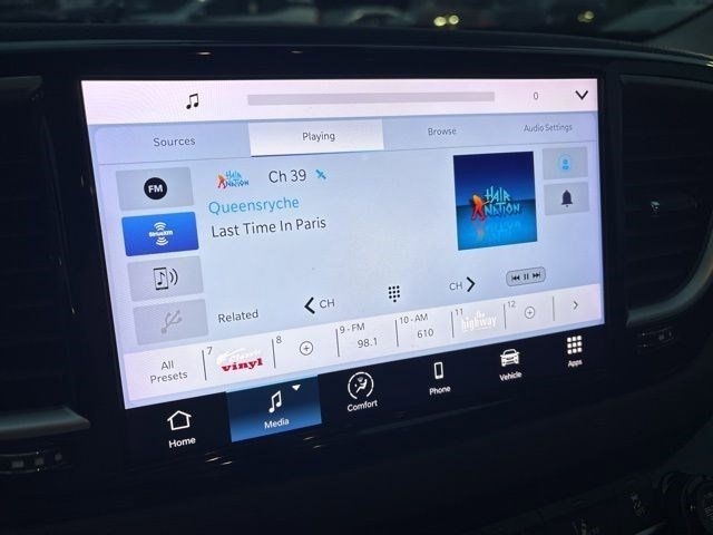 Chrysler Pacifica Touring L 2023