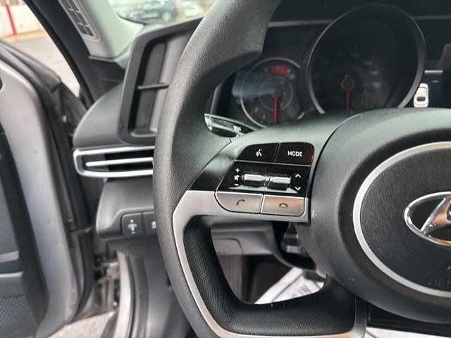 Hyundai Elantra SE 2023