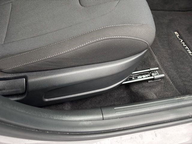 Hyundai Elantra SE 2023