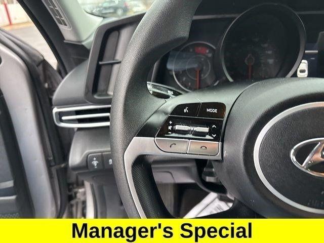 Hyundai Elantra SE 2023