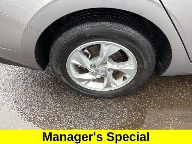 Hyundai Elantra SE 2023