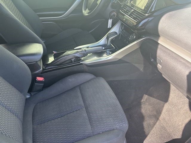 Mitsubishi Eclipse Cross  2024