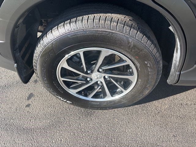 Mitsubishi Eclipse Cross  2024