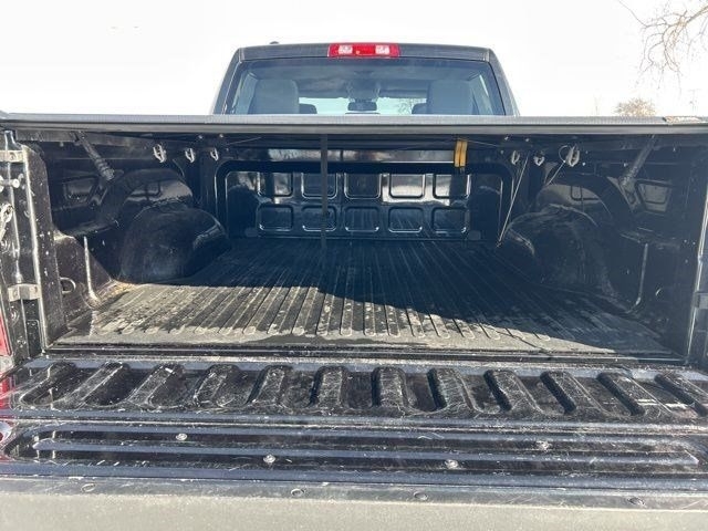 RAM 1500 Classic Tradesman Crew Cab SWB 4WD 2019