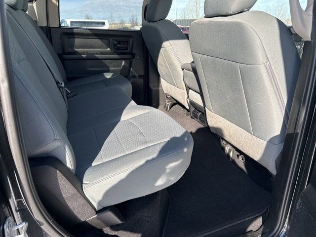 RAM 1500 Classic Tradesman Crew Cab SWB 4WD 2019