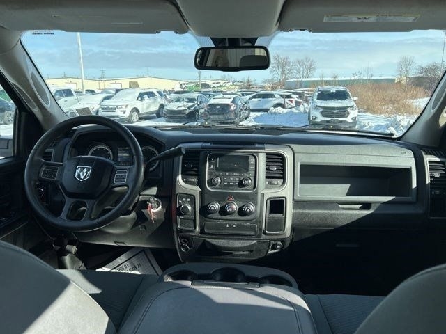 RAM 1500 Classic Tradesman Crew Cab SWB 4WD 2019