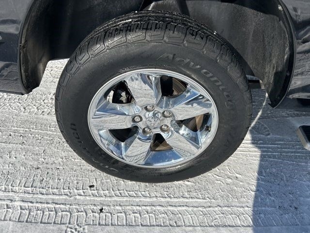 RAM 1500 Classic Tradesman Crew Cab SWB 4WD 2019