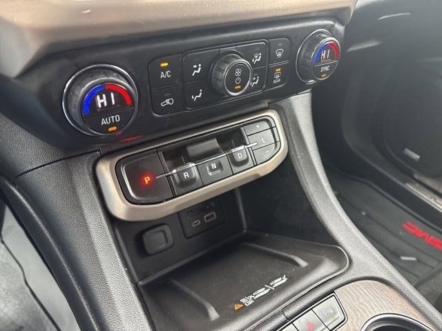 GMC Acadia Denali AWD 2020