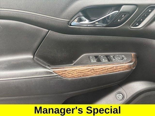 GMC Acadia Denali AWD 2020