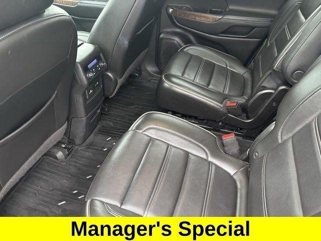 GMC Acadia Denali AWD 2020