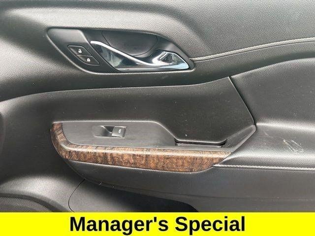 GMC Acadia Denali AWD 2020