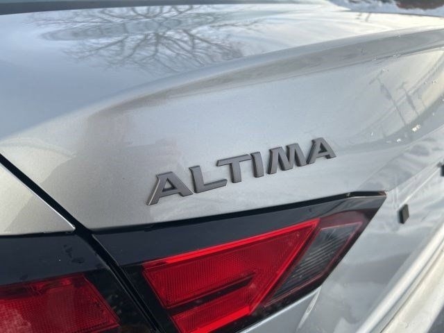 Nissan Altima 2.5 SV 2024