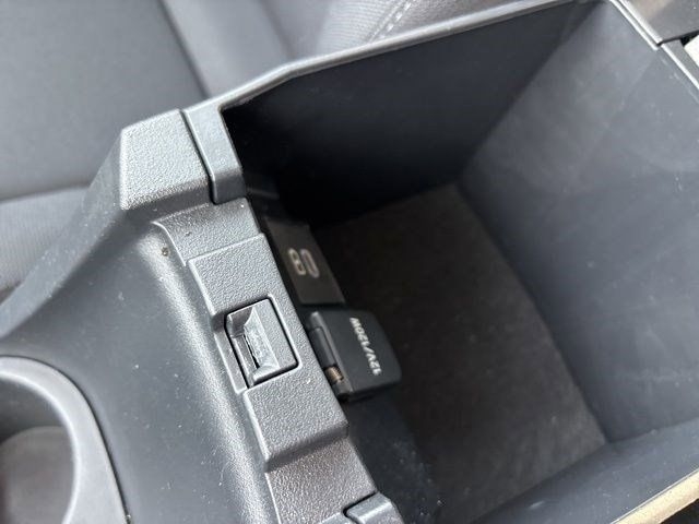 Toyota Corolla LE 2024