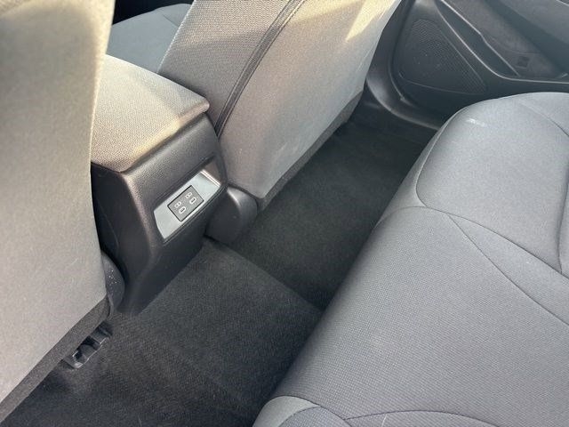 Toyota Corolla LE 2024