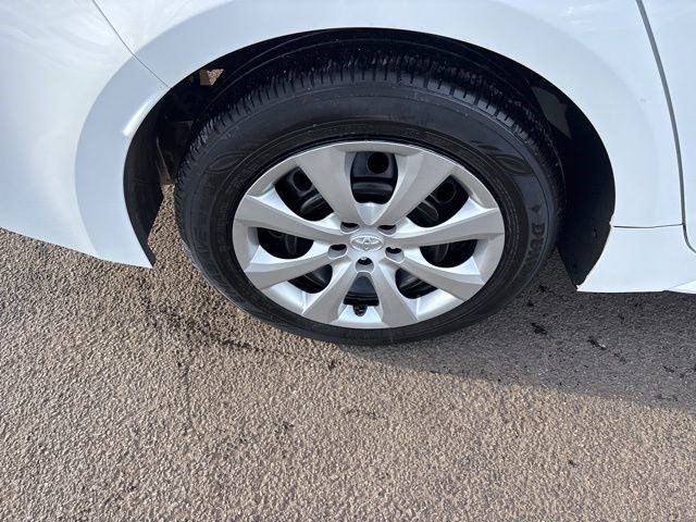 Toyota Corolla LE 2024