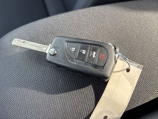 Toyota Corolla LE 2024