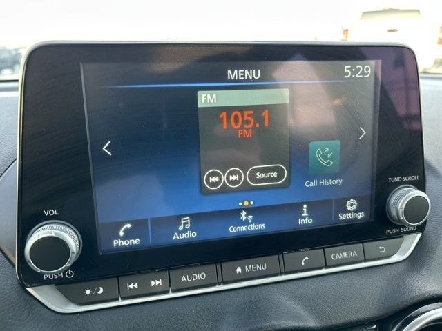 Nissan Sentra SV 2024