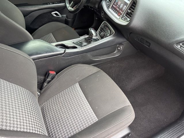 Dodge Challenger GT AWD 2021