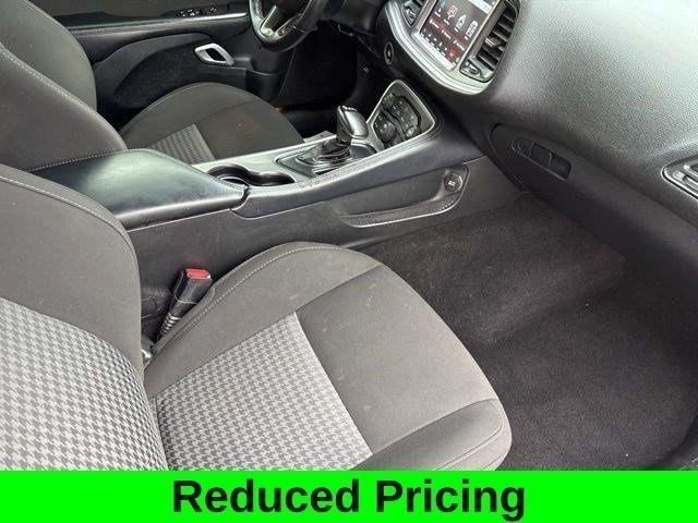 Dodge Challenger GT AWD 2021