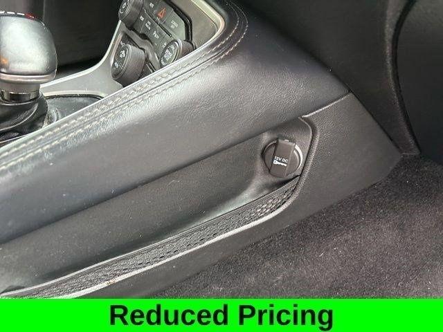 Dodge Challenger GT AWD 2021