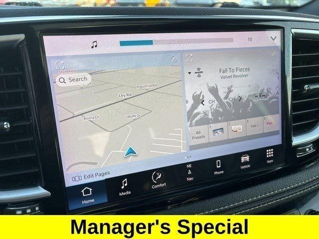 Chrysler Pacifica Limited AWD 2023