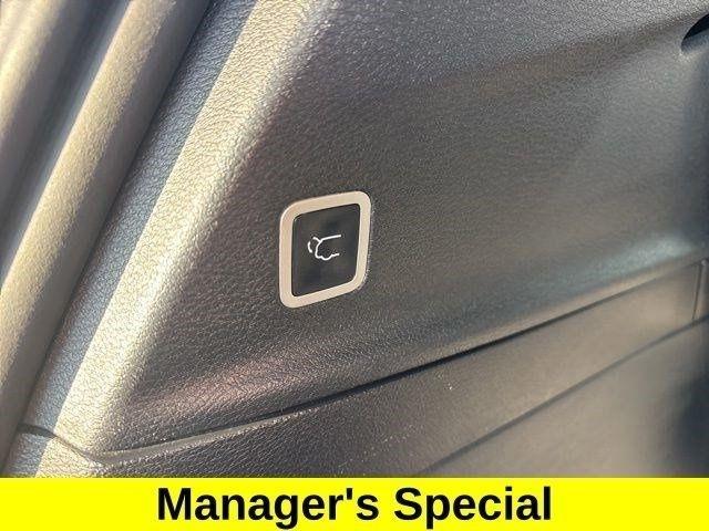 Chrysler Pacifica Limited AWD 2023