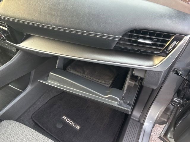 Nissan Rogue SV AWD 2022