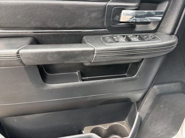 RAM 1500 Sport Crew Cab SWB 4WD 2016