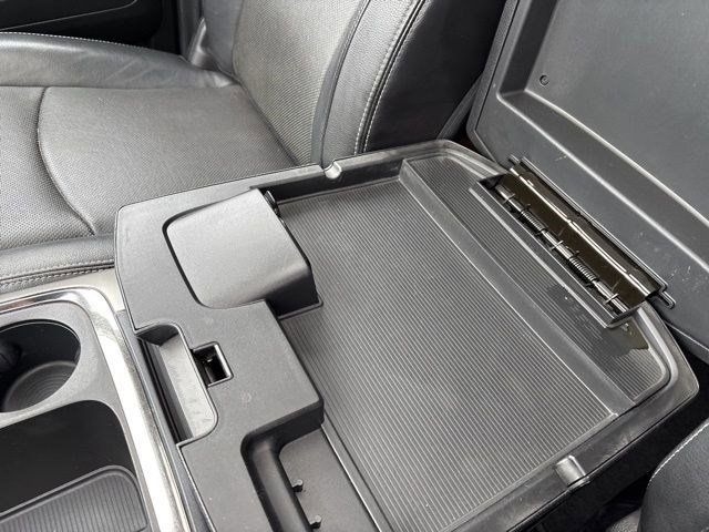 RAM 1500 Sport Crew Cab SWB 4WD 2016