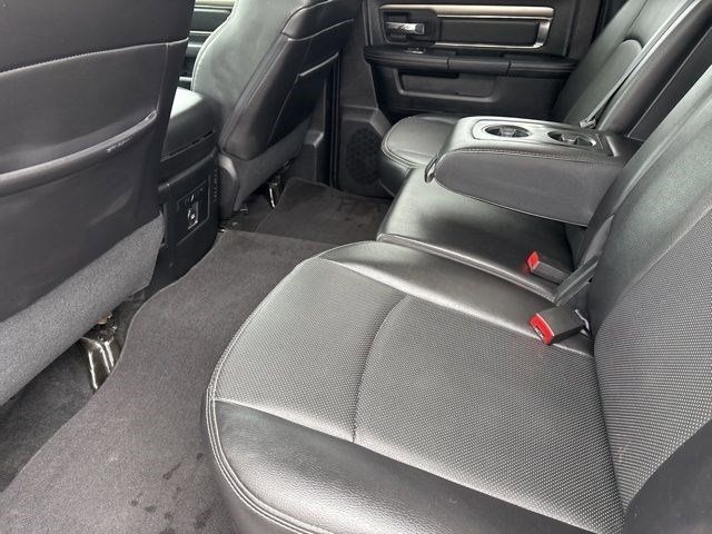 RAM 1500 Sport Crew Cab SWB 4WD 2016