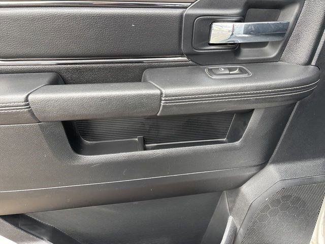 RAM 1500 Sport Crew Cab SWB 4WD 2016