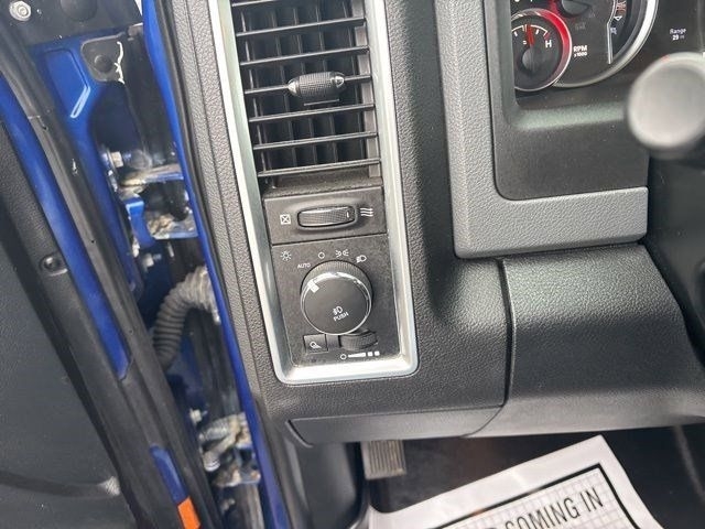 RAM 1500 SLT Crew Cab LWB 4WD 2017