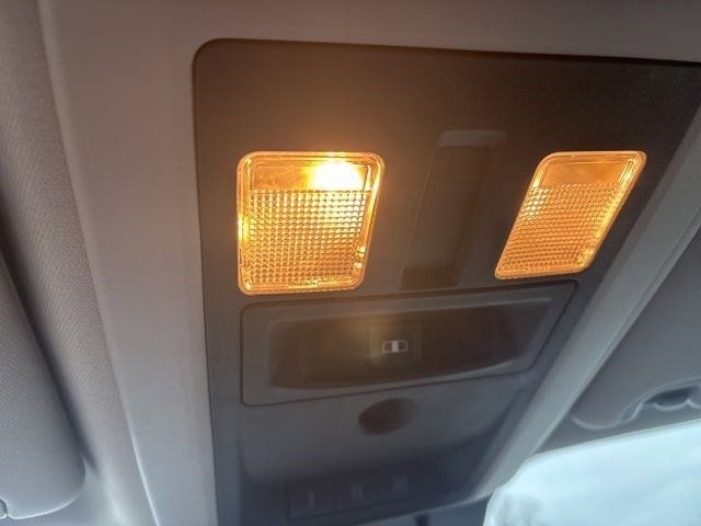 RAM 1500 SLT Crew Cab LWB 4WD 2017