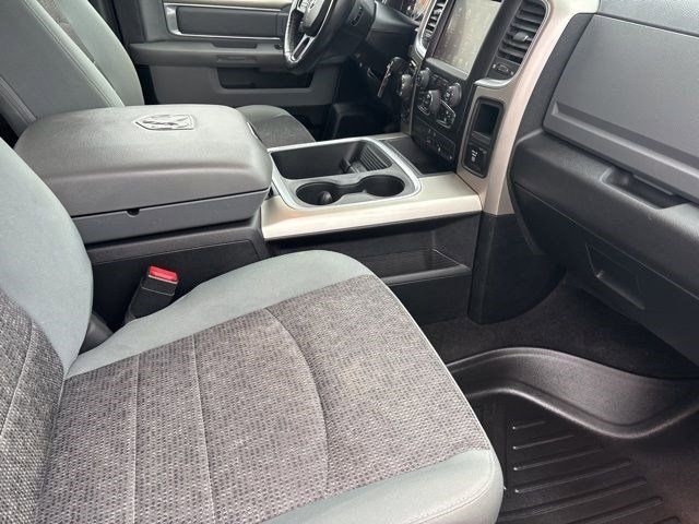 RAM 1500 SLT Crew Cab LWB 4WD 2017