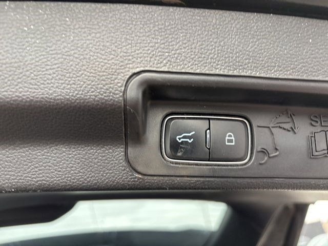 Ford Explorer XLT AWD 2020