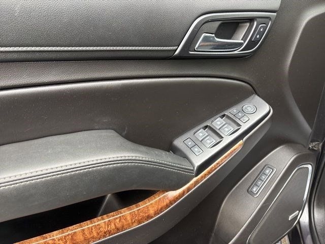 Chevrolet Suburban Premier 4WD 2017