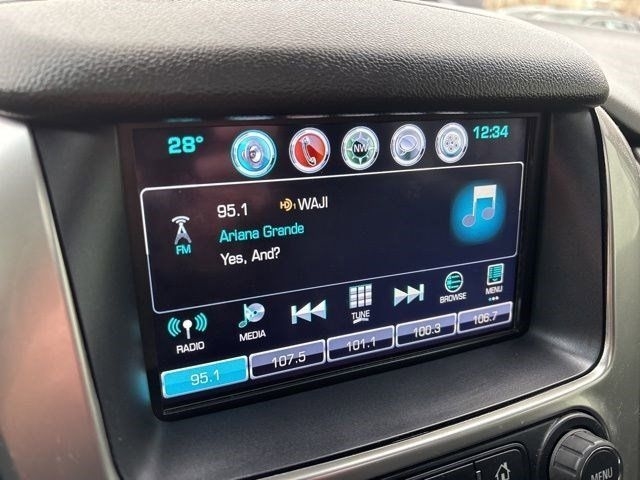 Chevrolet Suburban Premier 4WD 2017