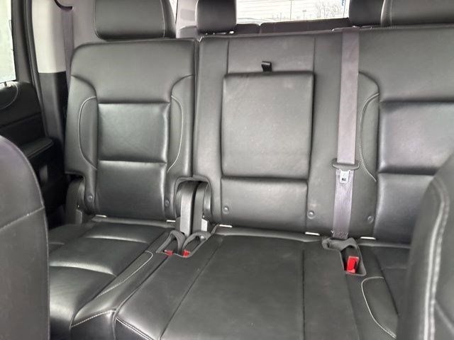 Chevrolet Suburban Premier 4WD 2017