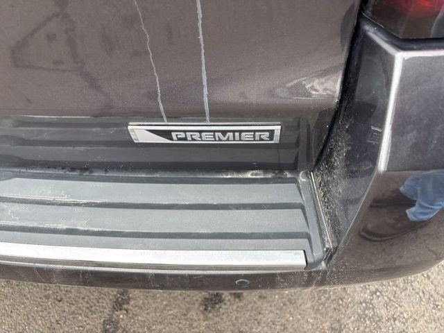 Chevrolet Suburban Premier 4WD 2017