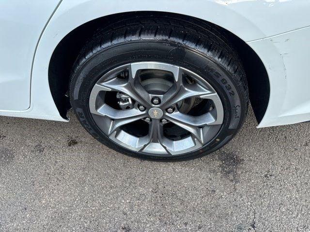 Chevrolet Malibu  2023