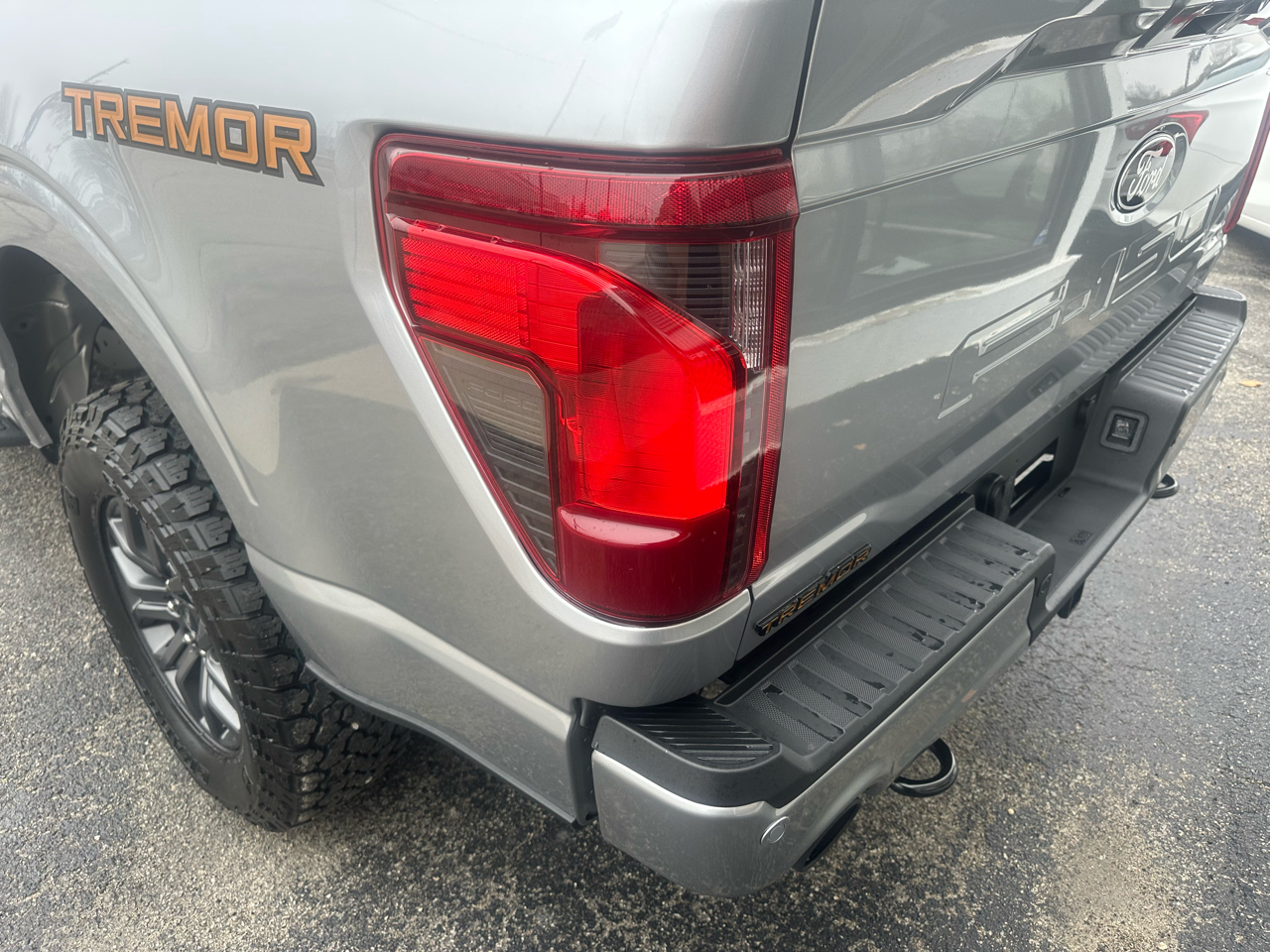 Ford F-150 Tremor SuperCrew 4WD 2025