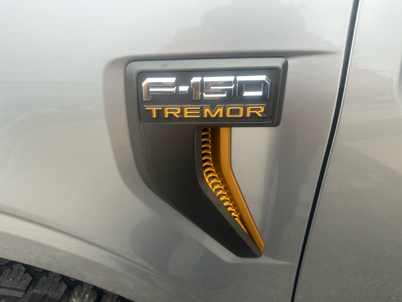 Ford F-150 Tremor SuperCrew 4WD 2025